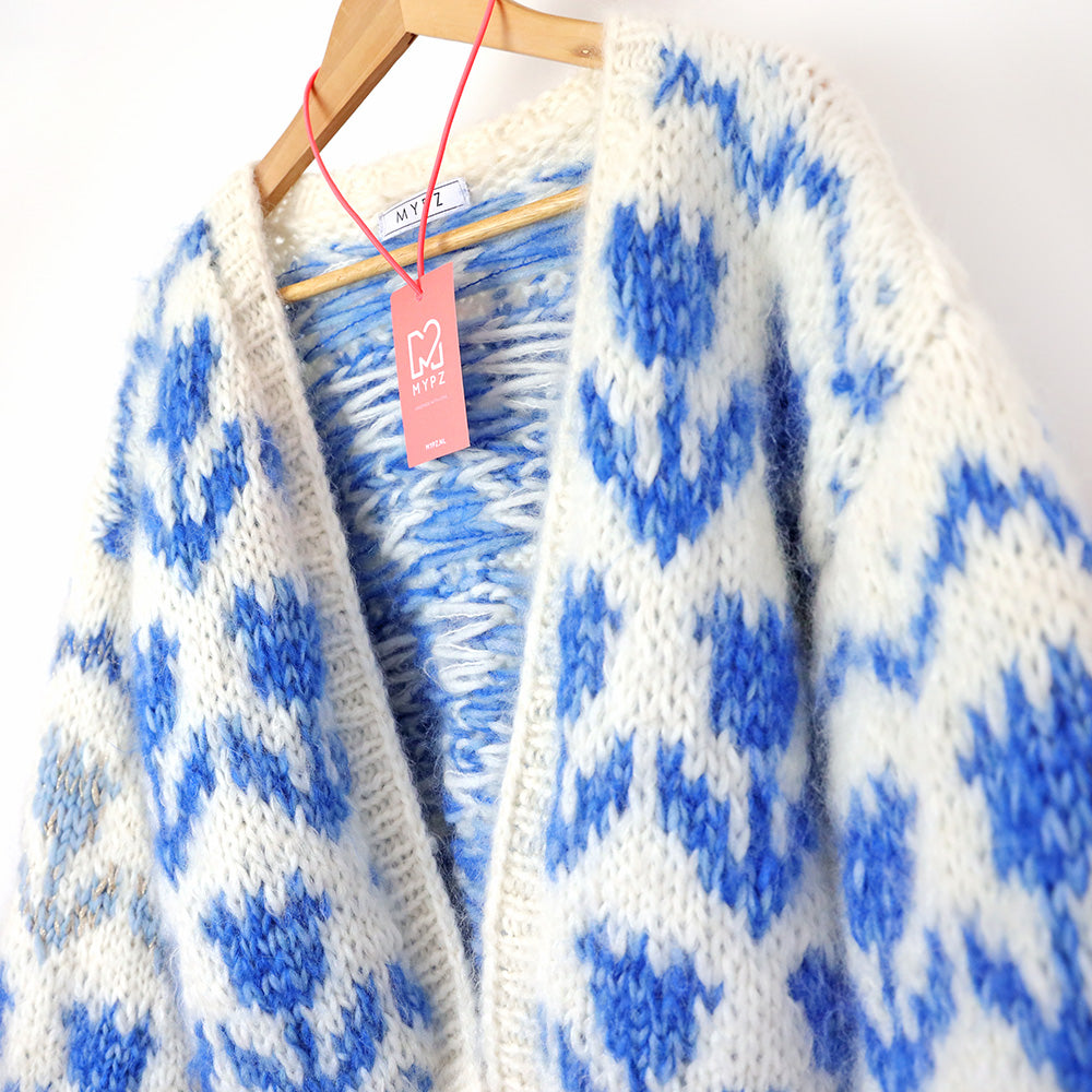 Knitting Pattern – MYPZ Chunky Bomber Cardigan Tulips Blue No.9 (ENG-NL-DE)