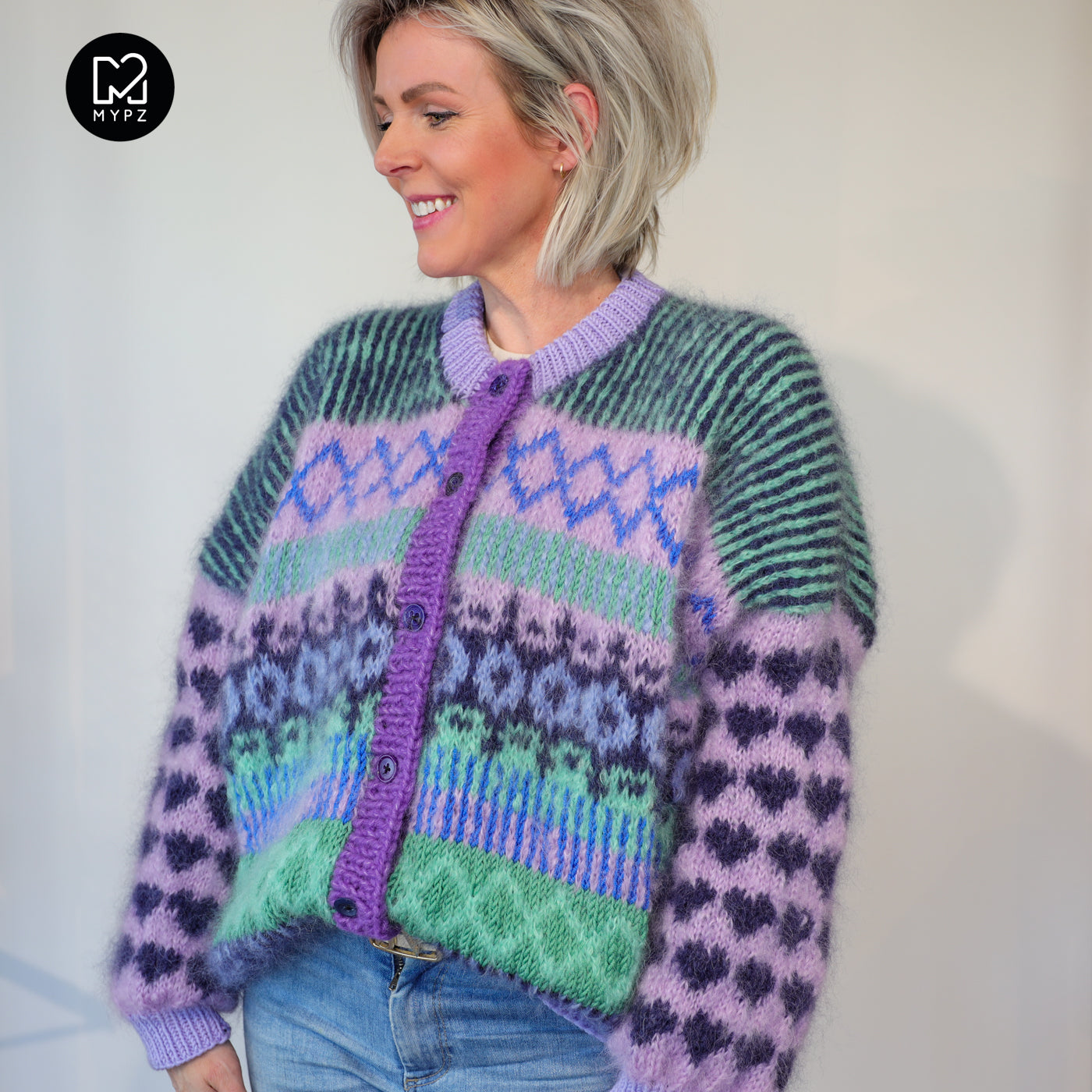 PREORDER | Knitting Kit – MYPZ Cardigan True Blue No6 (ENG-NL-DE)